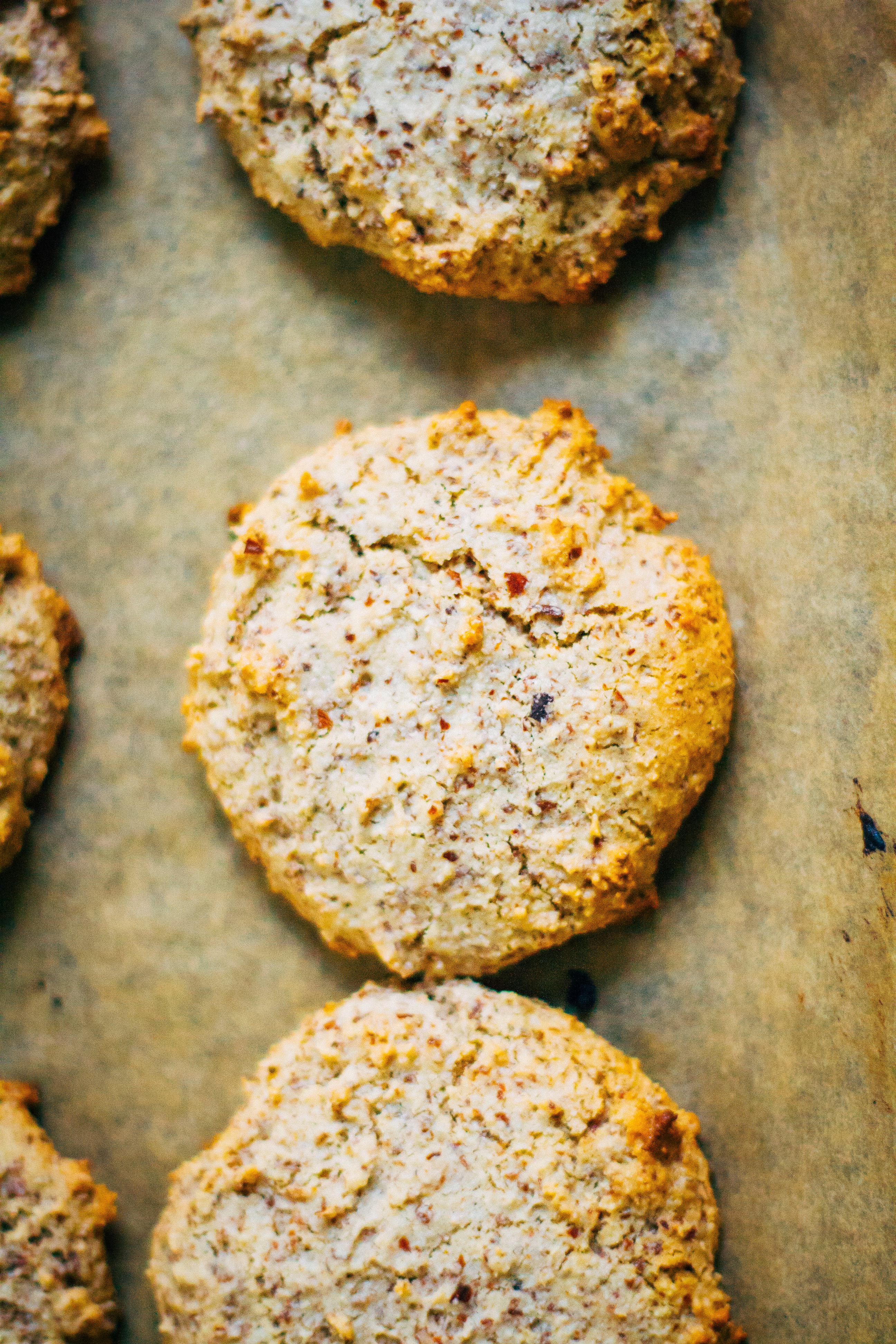 Chewy Paleo Almond Cookies | Well and Full | #vegan #plantbased #recipe