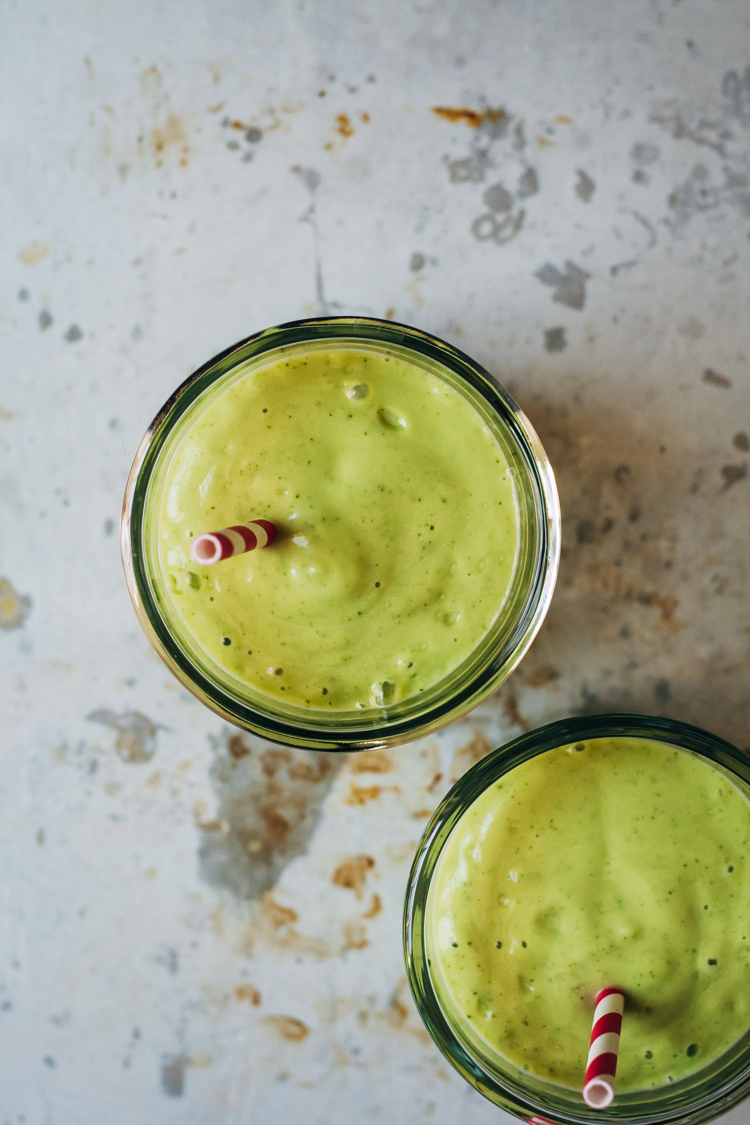 Healthy Green Shamrock Shake | Well and Full | #raw #vegan #recipe