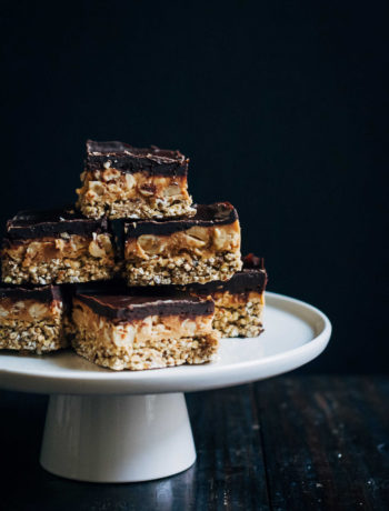 Raw Snickers Slice | Well and Full | #vegan #recipe
