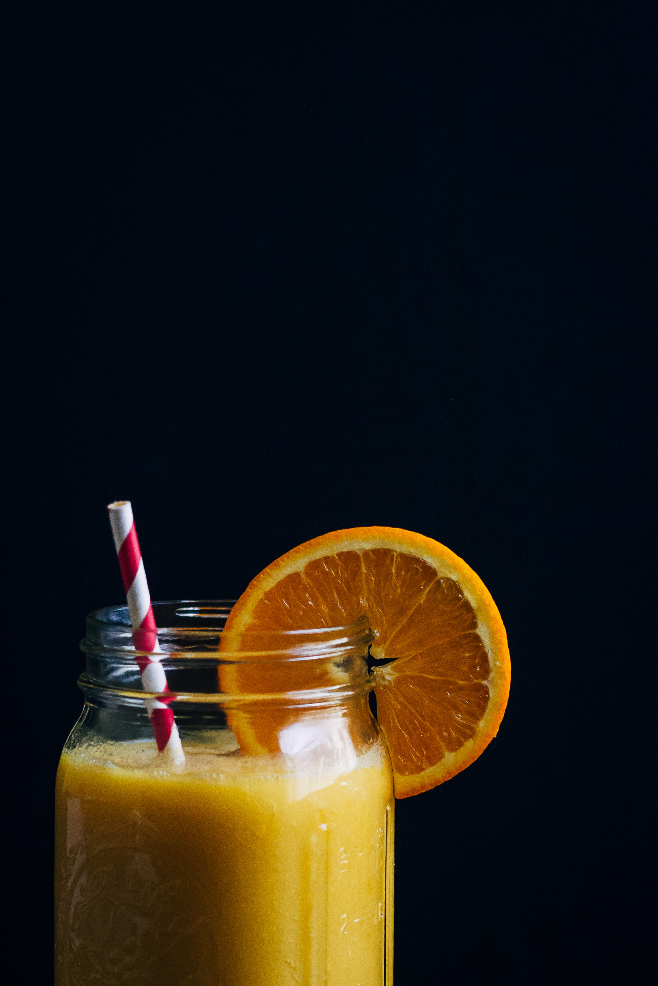 Pineapple Sunshine Smoothie | Well and Full | #vegan #smoothie