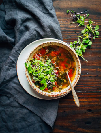Spicy Kale Soup | Well and Full | #vegan #soup #recipe
