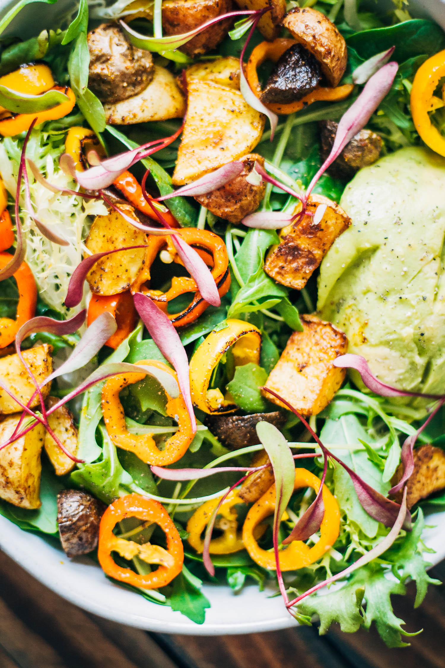 Vegan Guacamole Breakfast Bowl | Well and Full | #healthy #vegan #recipe