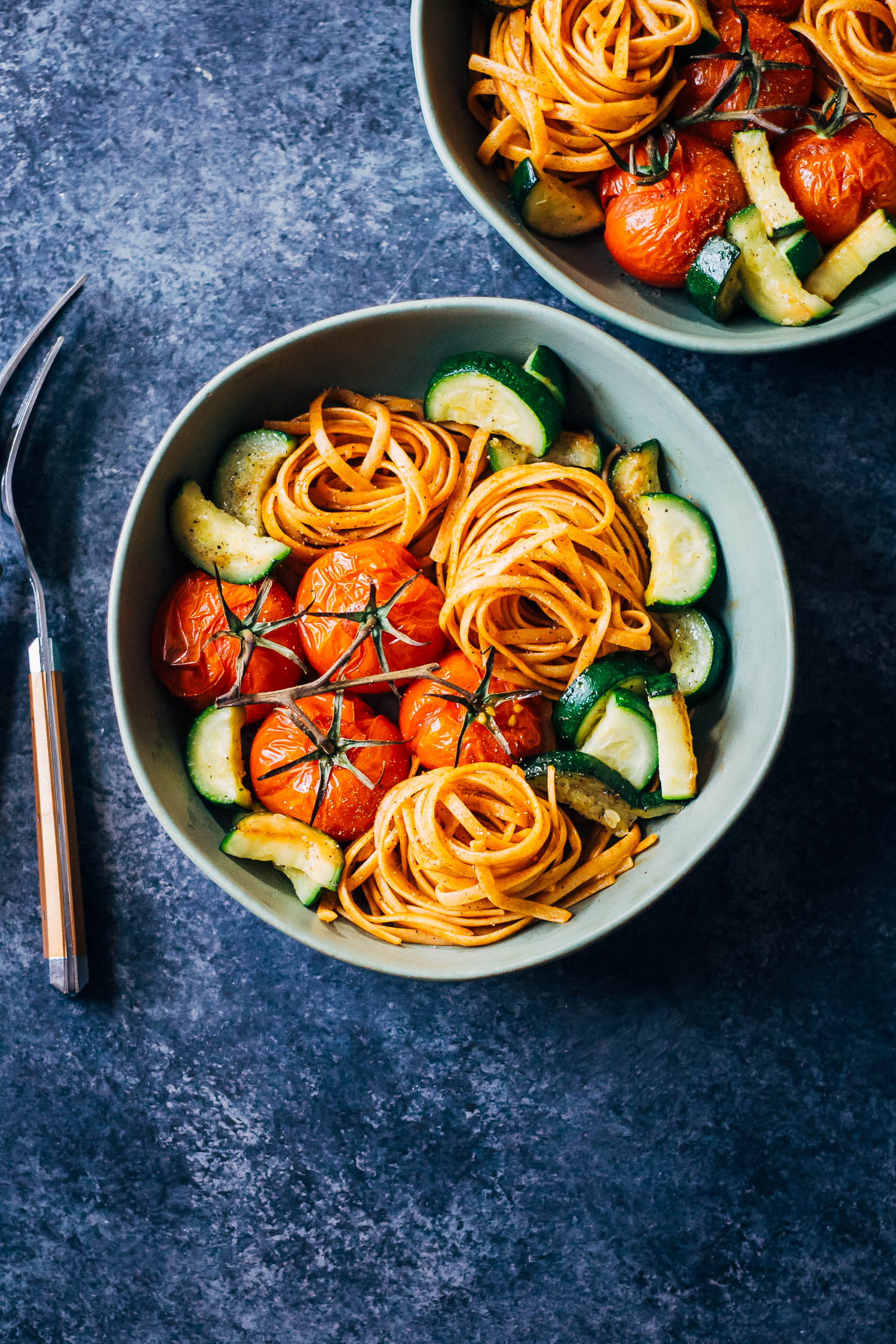 Vegan Tomato Pasta from Simply Vibrant | Well and Full | #healthy #vegan #recipe