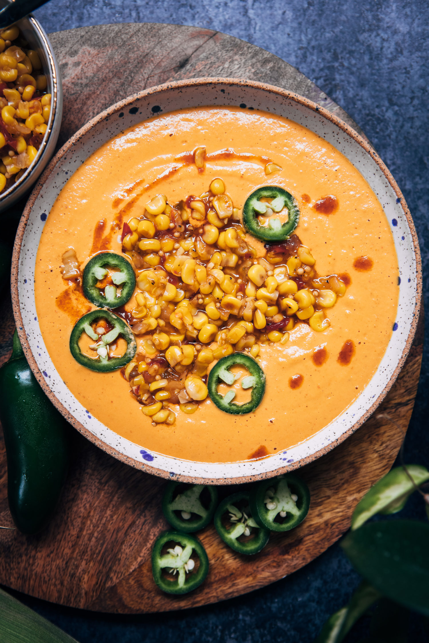 Vegan Chipotle Queso | Well and Full | #queso #vegan #recipe