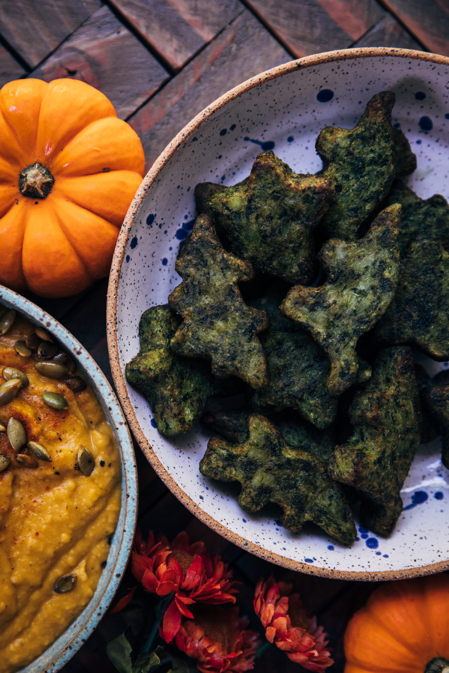 Pumpkin White Bean Dip | Well and Full | #vegan #recipe #vegetarian #fall