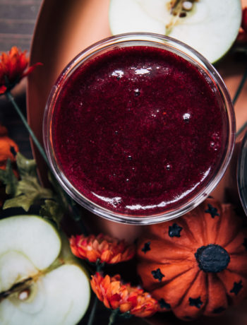 Witch's Brew Smoothie | Well and Full | #halloween #vegan #recipe