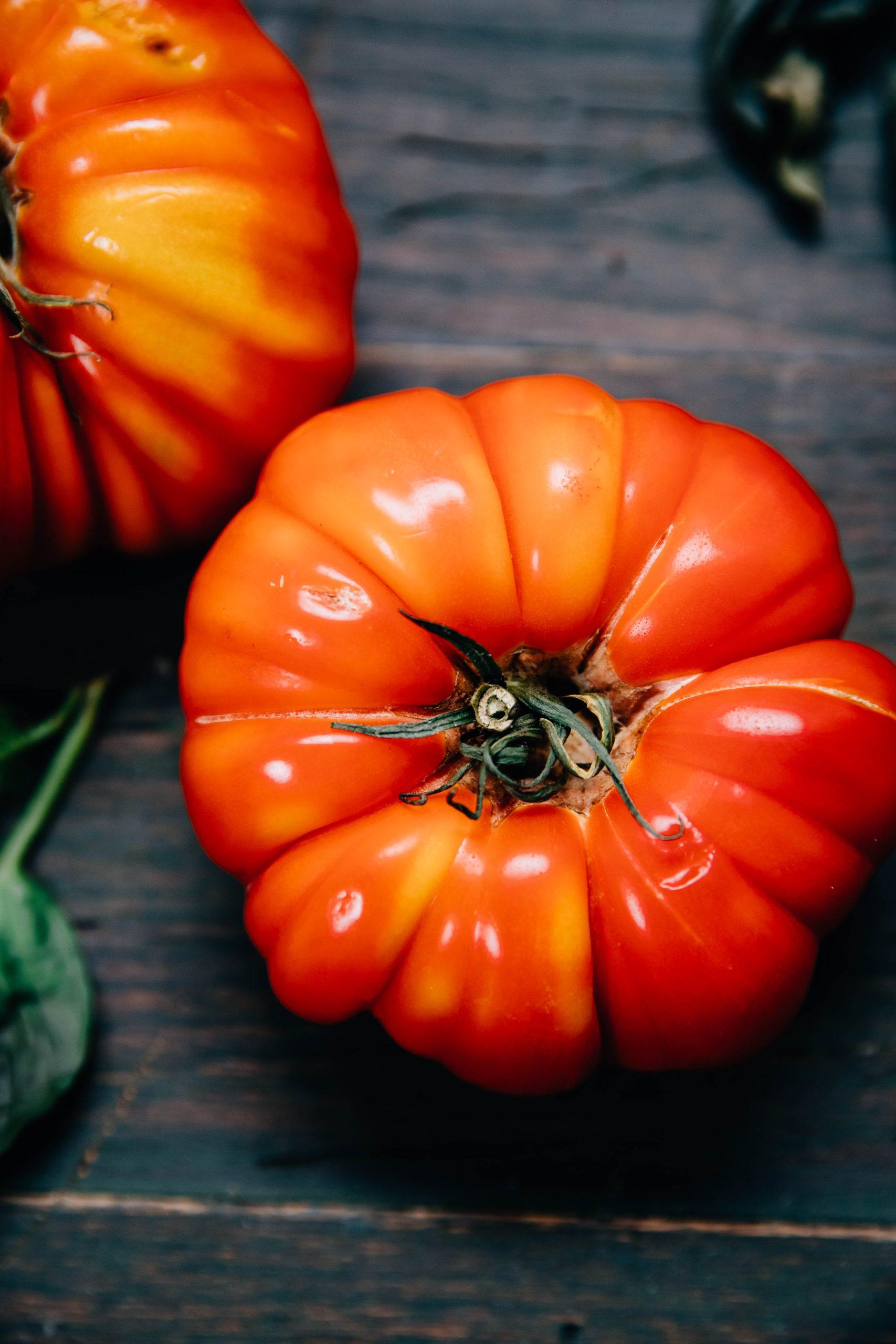 Heirloom Tomato Margaritas | Well and Full | #recipe #summer
