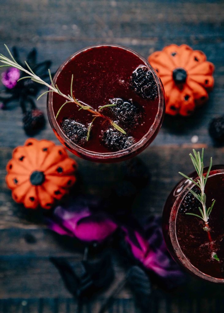 Halloween Black Widow Spritzes | Well and Full | #cocktail #recipe