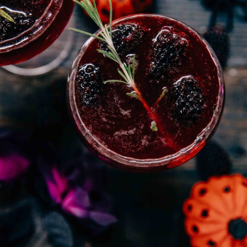 Halloween Black Widow Spritzes | Well and Full | #cocktail #recipe