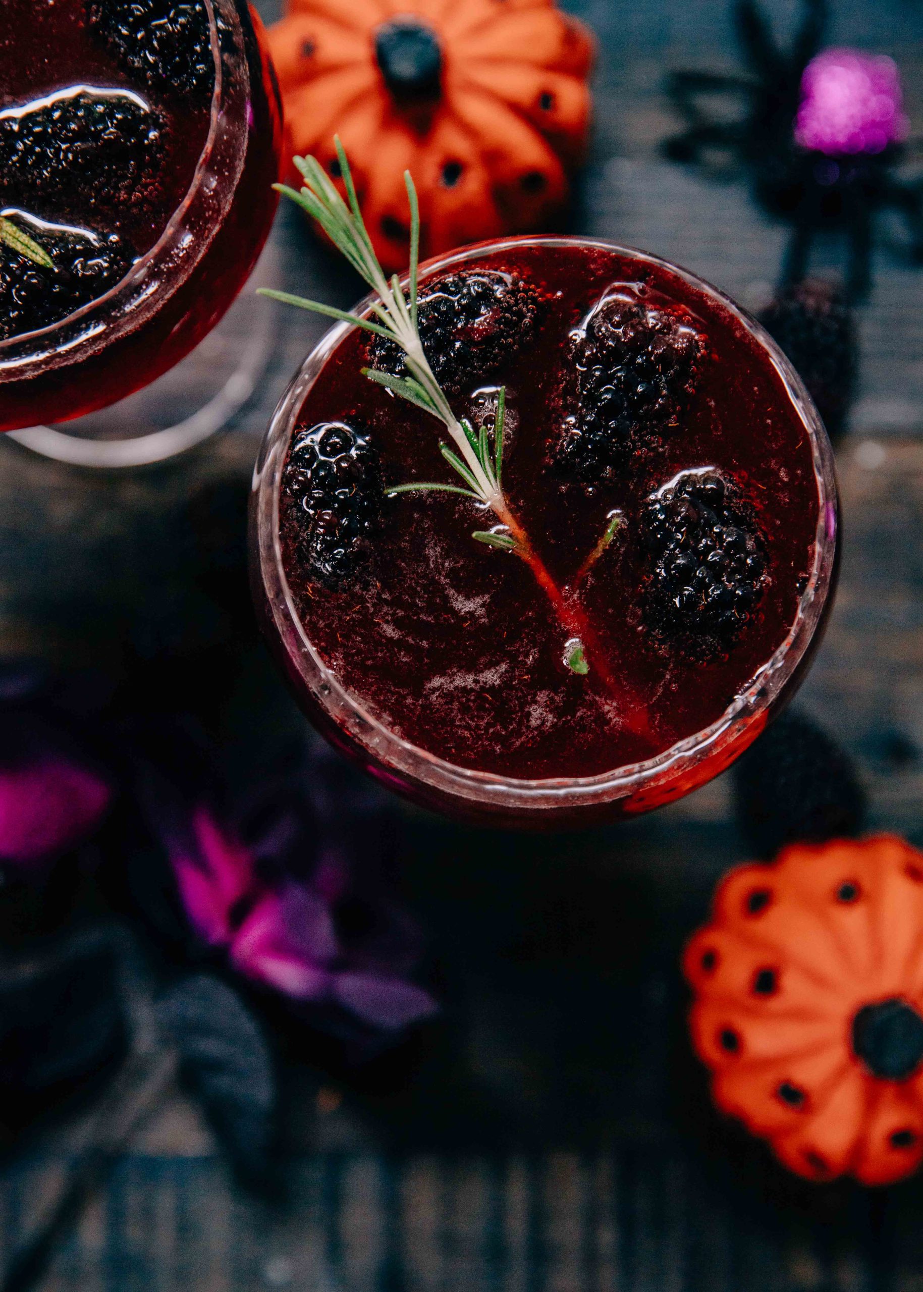 Halloween Black Widow Spritzes | Well and Full | #cocktail #recipe