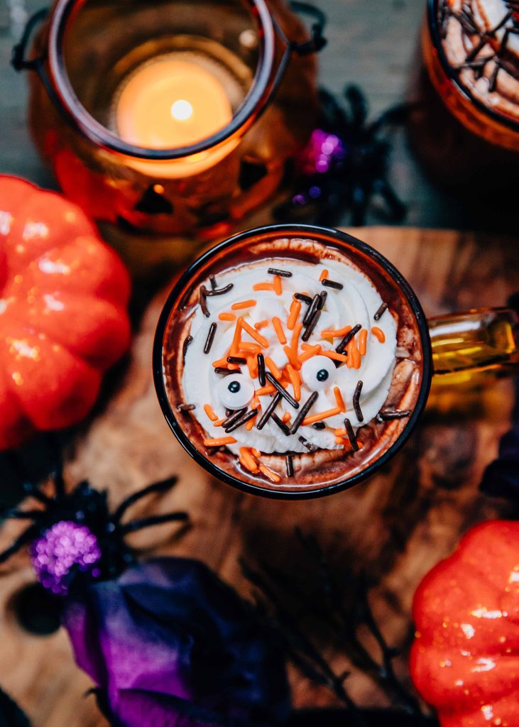 Halloween Hot Chocolate | Well and Full | #fall #autumn #halloween #cocoa #hotcocoa #recipe