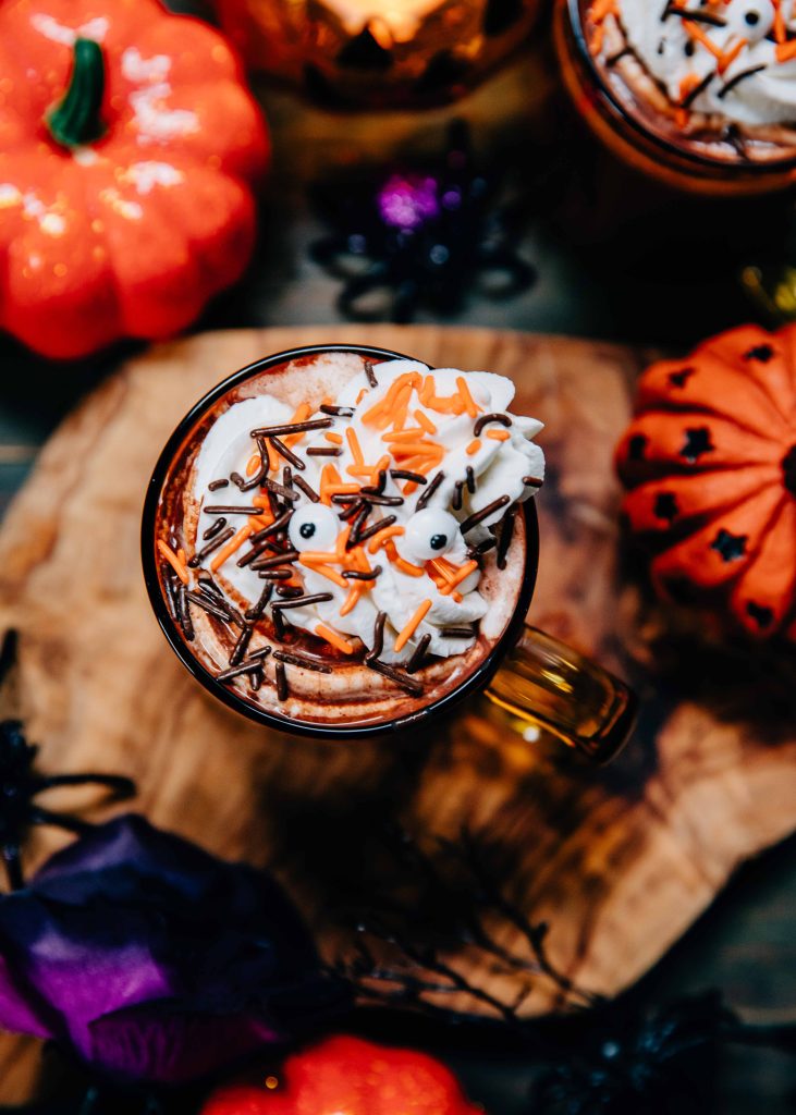 Halloween Hot Chocolate | Well and Full | #fall #autumn #halloween #cocoa #hotcocoa #recipe